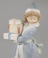 Lladro ajándékot kapott hölgy porcelán figura, jelzett, hibátlan, m: 12 cm