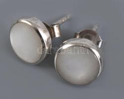 Ezüst (Ag) fülbevaló pár és medál, gyöngyházzal, jelzett, bruttó 3,8g