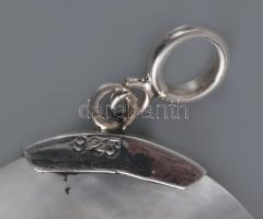 Ezüst (Ag) fülbevaló pár és medál, gyöngyházzal, jelzett, bruttó 3,8g