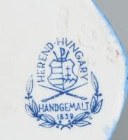 Herendi madárral játszó kínai gyermek. Jelzett, hibátlan, m: 8,5 cm