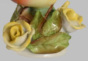 Herendi madár sárga rózsás bokron. Jelzett, kézzel festett, hibátlan, m: 9,5 cm