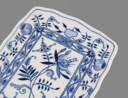 Dubi Bohemia hagymamintás hosszú szervírozótálca, jelzett, hibátlan, 45x16 cm