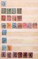 Olaszország és Spanyolország gyűjtemények, régi anyag a kezdetektől és kevés egyéb bélyeg 8 lapos A/4 berakóban. Elvált gerinc.