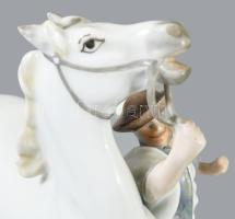 Herendi lovát fékező csikós legény, jelzett, kézzel festett, hibátlan, 20x19,5 cm /// Herend horse-t...