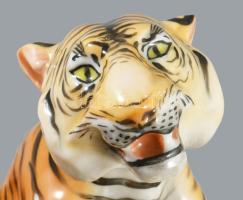 Herendi tigris. Jelzett, kézzel festett, hibátlan, 20x9 cm /// Herend tiger. Hallmarked, hand-painte...