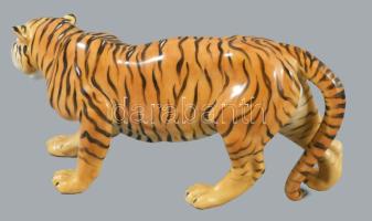 Herendi tigris. Jelzett, kézzel festett, hibátlan, 20x9 cm /// Herend tiger. Hallmarked, hand-painte...