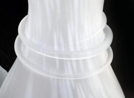 Iparművész savmaratott üveg kancsóváza, jelzés nélkül, hibátlan, m: 21 cm