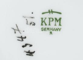 1898-1926 KPM ezüst virágmintás egyszemélyes reggeliző készlet, csésze alátéttel és desszertes tányé...