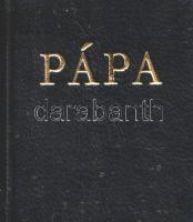 Pápa. Andruskó Károly fametszetei. (Dedikált miniatűr könyv.)
Budapest, (1975). Szépirodalmi Könyvk...