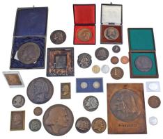 Rendkívül tartalmas, a 20. századot átölelő Liszt Ferenc plakett, emlékérem és forint emlékérme téte...