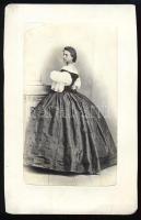 1863 Rotter Irma (1841-1913) a Nemzeti Színház prímabalerinája, porcelánkép utánzatú keményhátú fotó...