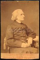 cca 1870 Liszt Ferenc (1811-1886) zeneszerző portréja, keményhátú fotó Doctor pesti műterméből, vágo...