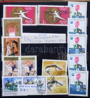 Modern magyar tétel, benne sorok, összefüggések, portók, többletpéldányok, 4 db közepes berakóban (a...