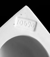 Suttogó. Női akt. biszkvit porcelán, jelzett, hibátlan 21 cm