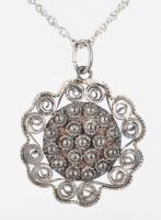 Ezüst(Ag) filigrán medál nyaklánccal, jelzett, h: 60 cm, d: 2,5 cm, 6,3 g