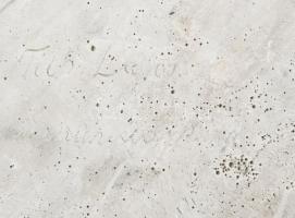 1918 Országos Frontharcos Szövetség gipsz háborús emlék falidísz, hátoldalán a tulajdonos neve belek...