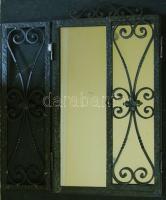 Dekoratív kovácsoltvas fali-tükör kinyitható spalettákkal  30x50 cm