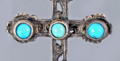 Ezüst (Ag) kereszt medál, türkizekkel, jelzett, bruttó 3,4g