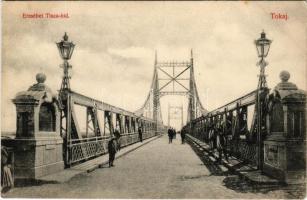 1911 Tokaj, Erzsébet Tisza híd. Fränkl Dezső kiadása + "MISKOLCZ - PÜSPÖKLADÁNY" vasúti mozgóposta bélyegző