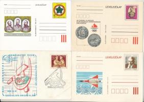 52 db MODERN díjjegyes levelezőlap, a fele használatlan