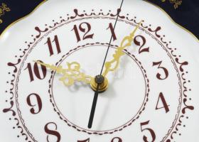 Zsolnay Pompadour falióra. Porcelán, kézzel festett, jelzett, hibátlan d: 26 cm