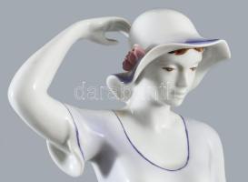 Hollóházi kalapos hölgy, kézzel festett, jelzett, hibátlan, m: 42 cm