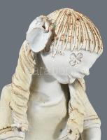 Kovács Éva (1938-2017): Kislány. Jelzett, hibátlan, m: 18 cm