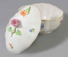 Herendi virágmintás bonbonier, rózsa fogóval, jelzett, 2. oszt., hibátlan, 17x13 cm