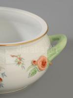 Herendi hecsedli mintás leveskínáló edény rózsa fogóval. Jelzett, 2. oszt., hibátlan, m: 20,5 cm