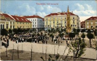 Temesvár, Timisoara; Jenő herceg tér, Rukavina emlékmű, Turul cipőgyár részvénytársaság, piac, Agrár takarékpénztár, Turul cipőgyár részvénytársaság főraktára. Bettelheim Miksa és Társa kiadása / square, monument, market, savings bank, shops