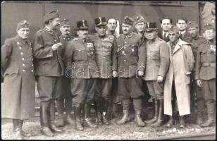 ca 1940 Vitéz Nagybányay Gábor főhadnagy és tiszt társai aláírt fotólap