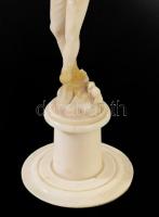 Antik csont furulyás figura, ragasztott, m: 9 cm