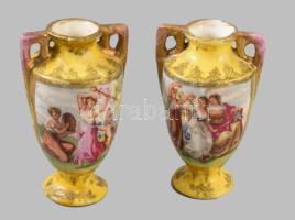 cca 1920 Cseh alt wien historizáló kisváza pár, jelzett, ragasztott, m: 7,5 cm