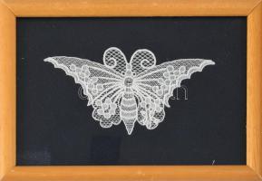 Lepke Halasi csipke, jelzett. üvegezett keretben. 11x 6 cm, / 16x12 cm
