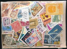 Min. 1.100 db vegyes külföldi bélyeg ömlesztve tasakban
