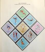 Magyar gyűjtemény 1965-1976 3 db albumban, filázva, régi gyűjtésből + 2 db szinte teljesen üres, falctalan előnyomott magyar album 1945-1964 / 1977-1984 + Magyar bélyegek, sorok, blokkok az 1965-1991 közötti időszakból 4 db kis illetve közepes berakóban