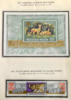 Magyar gyűjtemény 1965-1976 3 db albumban, filázva, régi gyűjtésből + 2 db szinte teljesen üres, fal...
