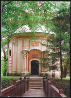 Erdélyi Géza: Gömör vármegye klasszicista építészete. Pozsony, 2005, Madách-Posonium, 158+[2] p. Kiadói kartonált papírkötés, kissé sérült kiadói papír védőborítóban.