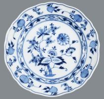 Meissen hagymamintás süteményes tányér készlet, 12 darab, jelzett, kardos jelzés, hibátlan, d: d: 21...