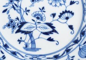 Meissen hagymamintás süteményes tányér készlet, 12 darab, jelzett, kardos jelzés, hibátlan, d: d: 21...