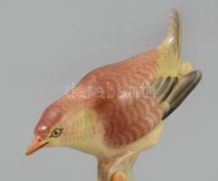 Kispest porcelán madár figura, jelzett, hibátlan, m: 9 cm