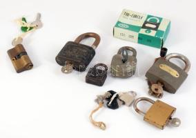 Zacskónyi klf lakat kulccsal, jó darabokkal.