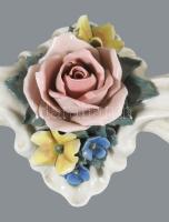 Ens plasztikus virágmintás kétágú gyertyatartó, jelzett, minimális pattogzással, h: 27 cm