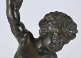 Spiáter gyermek figurás, asztali lámpa, Paolo Uccello tervezte szoborral, kézzel készült lámpabúráva...