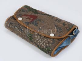 cca 1920 Csontutánzat utazó pipere készlet, tartóban