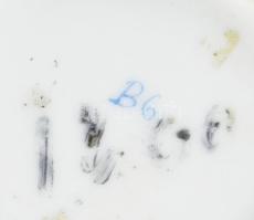 3 darab antik porcelán kiöntő, m: 16 cm alatt