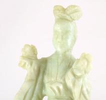 Kínai jade szobor, istennőt ábrázoló, fa talppal, 20 cm, díszdobozban