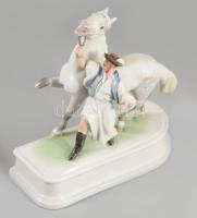 Herendi lovát fékező csikós. Kézzel festett, jelzett, sérült, hiányos. 19x21 cm