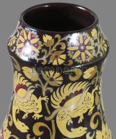 Zsolnay szaracén mintás váza. 1900 körül. Jelzés: festett, pontkörös, öttornyos márkajelzés MADE IN ...