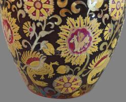 Zsolnay szaracén mintás váza. 1900 körül. Jelzés: festett, pontkörös, öttornyos márkajelzés MADE IN ...